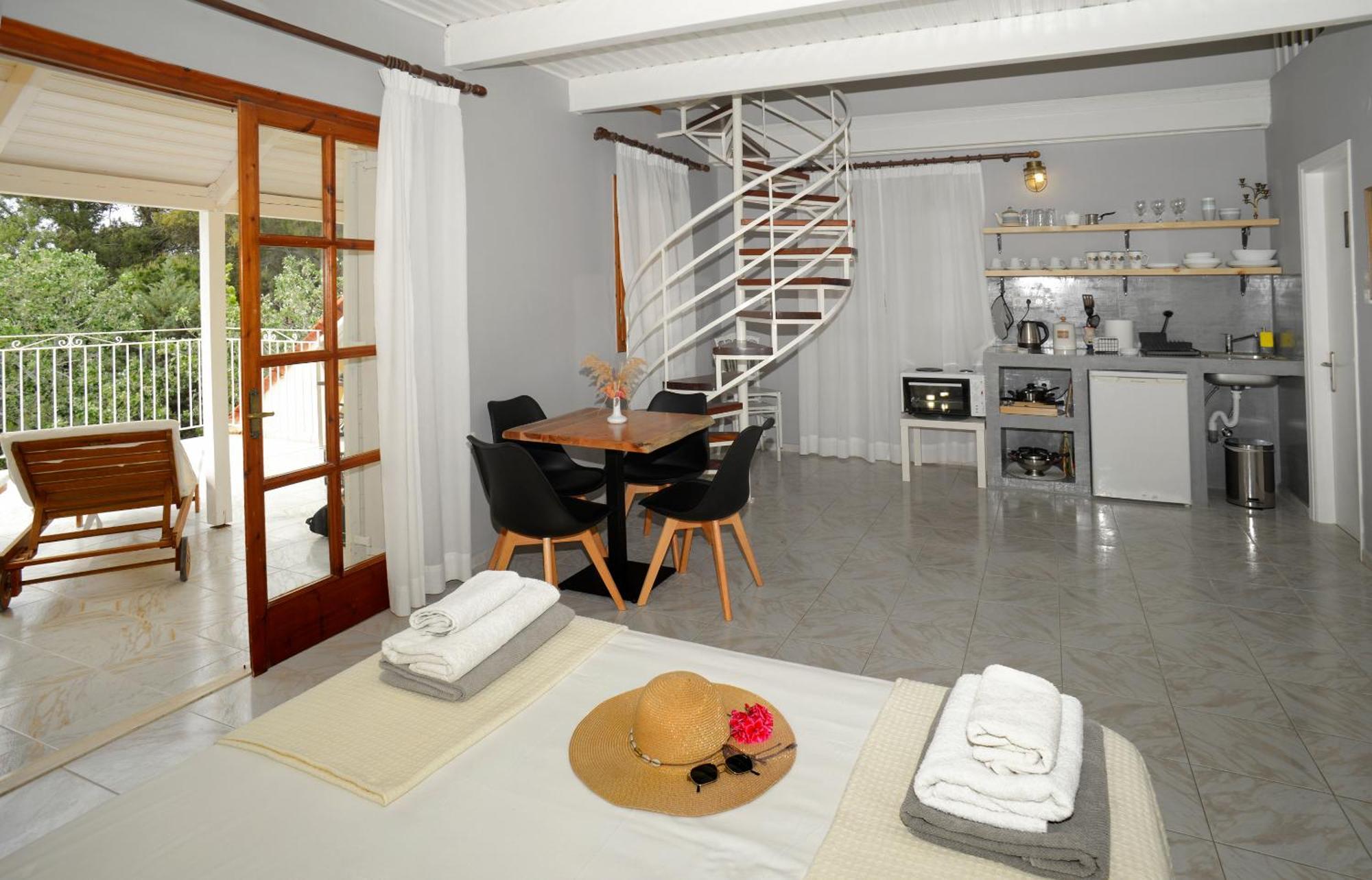 Albouro Seafront Apartments Katelios Buitenkant foto